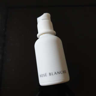 ROSE BLANCHE 로제블랑쉐 인텐시브 수딩 세럼 — 4.5점을 준 리뷰어가 2019년 7월 올린 사용 사진