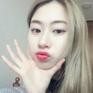 킴앤추 (KIM&CHOO) 아웃오브서울 트루 리바이탈라이징 크림 — 4점을 준 리뷰어가 2017년 3월 올린 사용 사진