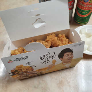 [치킨마루]-  빠사칸윙봉현미 + 콜라 500ml — 4점을 준 리뷰어가 2019년 7월 올린 사용 사진