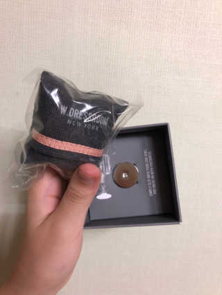 더블유드레스룸 더블유 차량용방향제 — 5점을 준 리뷰어가 2018년 9월 올린 사용 사진
