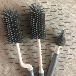 비비또 실리콘 납작모 젖병솔 3종세트 — 5점을 준 리뷰어가 2019년 8월 올린 사용 사진