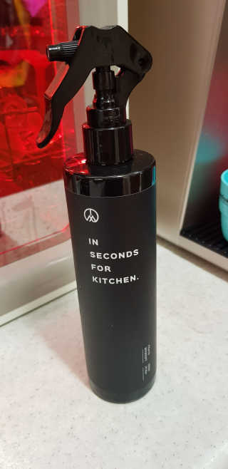 PEACE MOMENT 피스모먼트 인세컨즈포키친 320mL 천연살균소독제 — 5점을 준 리뷰어가 2019년 2월 올린 사용 사진
