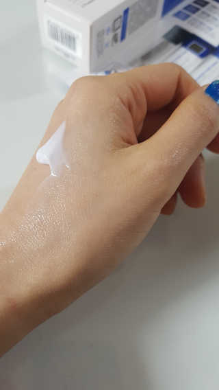 클레어테라피 프로 캄 페이셜 수딩 크림 — 4.5점을 준 리뷰어가 2019년 1월 올린 사용 사진