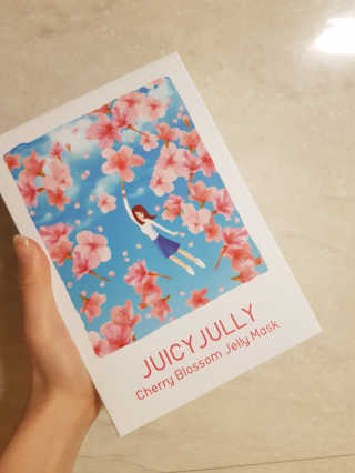 쥬시줄리 체리블라썸 젤리겔 마스크 — 5점을 준 리뷰어가 2020년 3월 올린 사용 사진