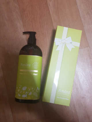 아미니 비노테라 오일워시 400ml 대용량 — 4점을 준 리뷰어가 2019년 7월 올린 사용 사진