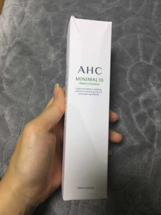 AHC 에이 에이치 씨 미니멀 10 워터리 에센스 — 4점을 준 리뷰어가 2018년 12월 올린 사용 사진