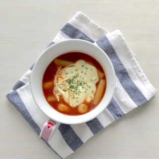 미쓰리떡볶이 just 10 min 패키지 — 5점을 준 리뷰어가 2018년 5월 올린 사용 사진