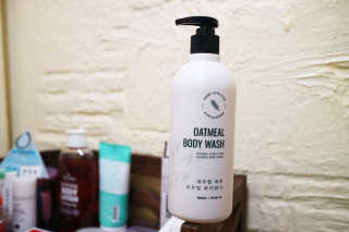 (주)에네스티 내추럴 촉촉  오트밀 바디워시 500ml — 4.5점을 준 리뷰어가 2019년 10월 올린 사용 사진