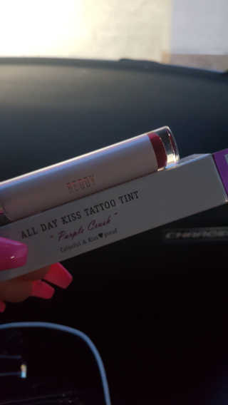 레디 Reddy All Day Kiss Tattoo Tint — 5점을 준 리뷰어가 2018년 4월 올린 사용 사진