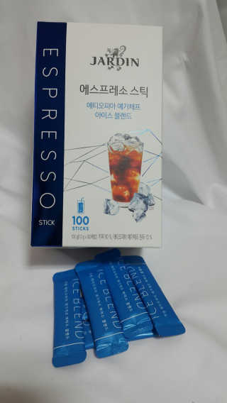 (주)쟈뎅 [쟈뎅] 에스프레소스틱 아이스블렌드 — 5점을 준 리뷰어가 2019년 4월 올린 사용 사진