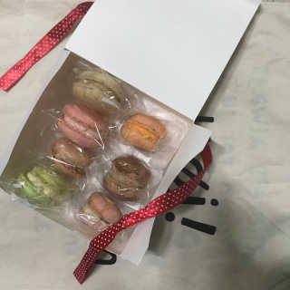 M카롱 반할만큼 달콤한 수제마카롱 — 4.67점을 준 리뷰어가 2018년 5월 올린 사용 사진