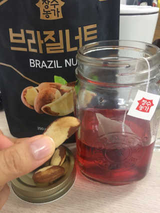 장수농가 브라질너트, 히비스커스 — 4.67점을 준 리뷰어가 2018년 8월 올린 사용 사진