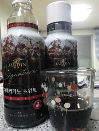 (주)쟈뎅 쟈뎅 시그니처 아메리카노 1.1L — 5점을 준 리뷰어가 2018년 5월 올린 사용 사진
