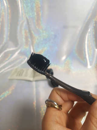 the naked object 디블랙팩치약 디블랙칫솔 세트 — 5점을 준 리뷰어가 2020년 1월 올린 사용 사진