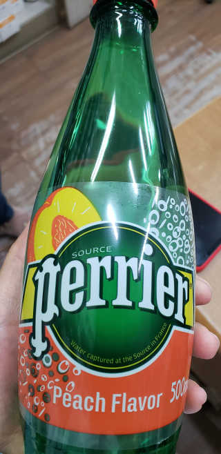 페리에 피치 500ml PET — 5점을 준 리뷰어가 2019년 11월 올린 사용 사진