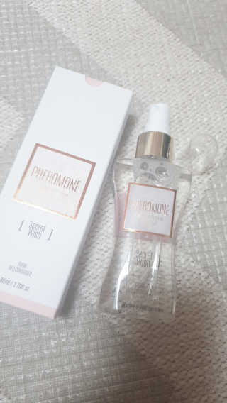 레드컨테이너 페로몬향 퍼퓸 바디미스트 80ml — 5점을 준 리뷰어가 2020년 1월 올린 사용 사진