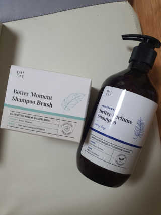 달리프 베러 퍼퓸 샴푸 1000ml 레이니데이 or 일랑로즈 — 5점을 준 리뷰어가 2020년 2월 올린 사용 사진