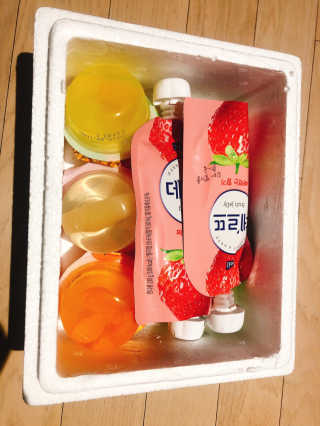 데르뜨 떠먹는 과일 3종, 짜먹는 과일 2종 총 10개 체험 — 4.5점을 준 리뷰어가 2020년 3월 올린 사용 사진