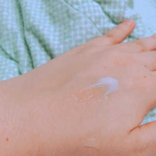 포렌코즈 아쿠아 커넥션 크림 — 4.33점을 준 리뷰어가 2017년 8월 올린 사용 사진