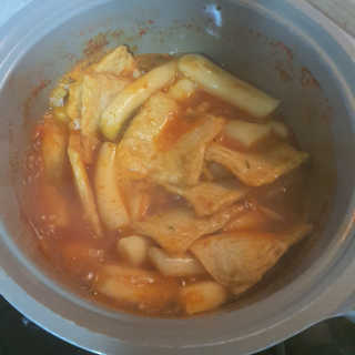 [홍코너떡볶이]옛날떡볶이 인기맛 4팩세트 — 5점을 준 리뷰어가 2019년 11월 올린 사용 사진
