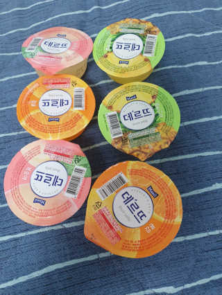데르뜨 떠먹는 과일 3종, 짜먹는 과일 2종 총 10개 체험 — 5점을 준 리뷰어가 2020년 3월 올린 사용 사진