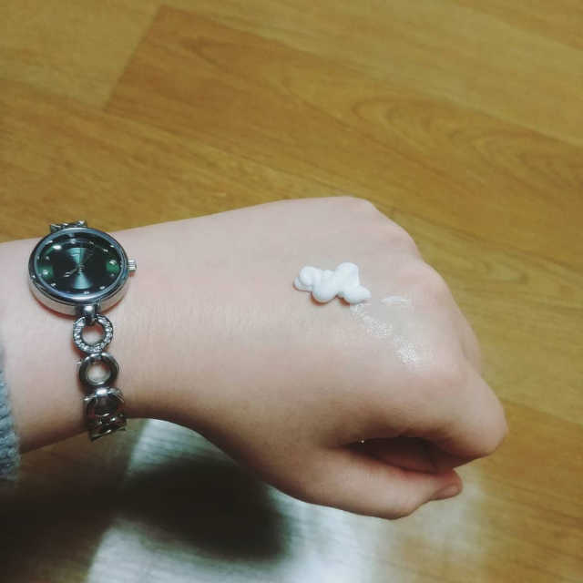 더마비 울트라 모이스처 핸드크림 리뷰 사진