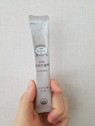[하우투잇] 뤼에르 쿠르브 블랙 10ml x 30포 총 300ml — 5점을 준 리뷰어가 2020년 3월 올린 사용 사진