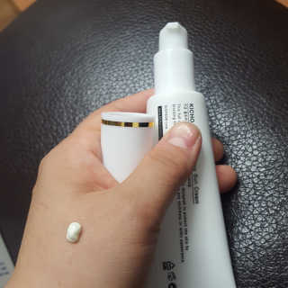 키초 울트라 모이스처라이징 선크림 50ml — 5점을 준 리뷰어가 2018년 5월 올린 사용 사진
