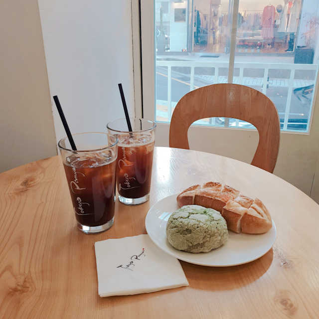 [도쿄팡야]아메리카노2잔+말차메론빵+명란바게트 set 리뷰 사진