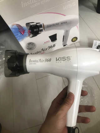 키스뉴욕 인스타에어 360 드라이기 — 4점을 준 리뷰어가 2018년 1월 올린 사용 사진