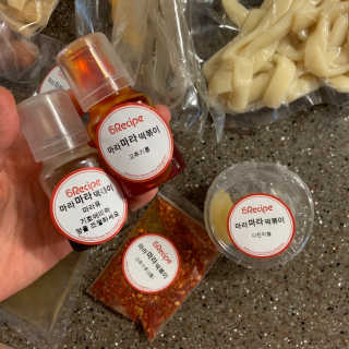 식스레시피 마라떡볶이 쿠킹박스 2인분 — 5점을 준 리뷰어가 2019년 7월 올린 사용 사진