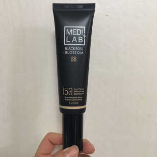 데이셀코스메틱 메디 랩 블랙로즈 블로썸 비비 50g — 3.5점을 준 리뷰어가 2017년 6월 올린 사용 사진