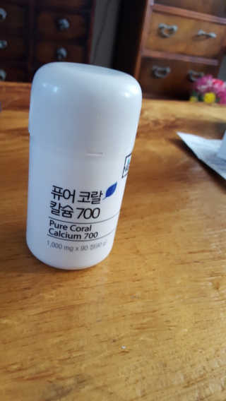 네츄럴굿띵스 퓨어 코랄 칼슘 700 30일분 — 4.67점을 준 리뷰어가 2018년 9월 올린 사용 사진