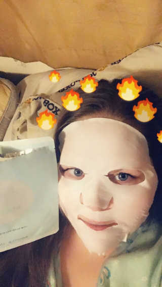 아이뽀 모든 피부 타입을위한 AIPPO Expert Hydrating Mask — 5점을 준 리뷰어가 2018년 3월 올린 사용 사진