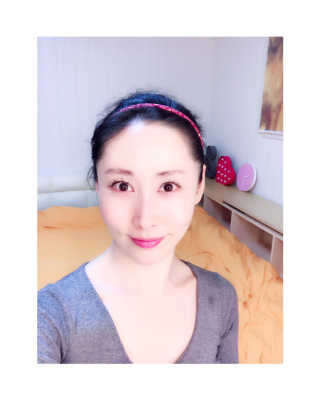 AHC 에이 에이치 씨 미니멀 10 워터리 에센스 — 4점을 준 리뷰어가 2018년 12월 올린 사용 사진