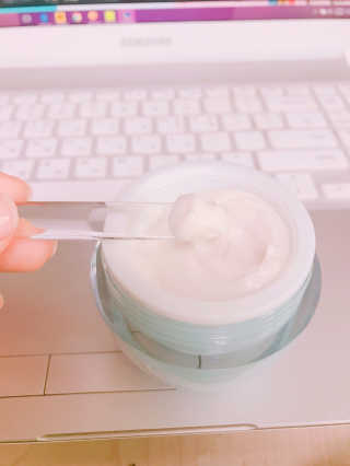 비엘리 폴렌 하이드라 퓨어 브라이트닝 크림 — 4점을 준 리뷰어가 2017년 1월 올린 사용 사진