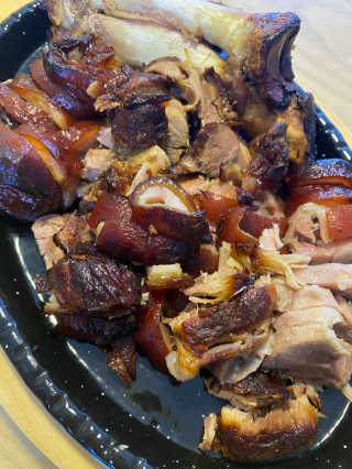 행복먹거리공작소 맥족. 맥주에 빠진 족발 550g + 마늘소스 70g — 4.5점을 준 리뷰어가 2020년 1월 올린 사용 사진