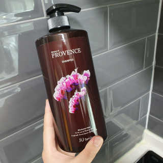 프로방스 바이올렛 퍼퓸 샴푸 1000ml 업그레이드 — 5점을 준 리뷰어가 2019년 6월 올린 사용 사진