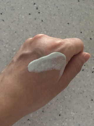땡큐파머 비 뷰티풀 퓨어 메이크업 베이스 그린 — 4점을 준 리뷰어가 2019년 7월 올린 사용 사진