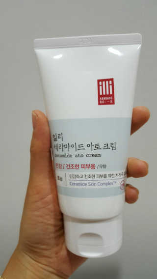 일리윤 세라마이드 아토 집중 크림 — 5점을 준 리뷰어가 2017년 6월 올린 사용 사진