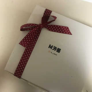 M카롱 반할만큼 달콤한 수제마카롱 — 4점을 준 리뷰어가 2018년 5월 올린 사용 사진
