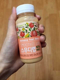 풀무원 스무디랩 피치&비타 — 3.67점을 준 리뷰어가 2017년 11월 올린 사용 사진