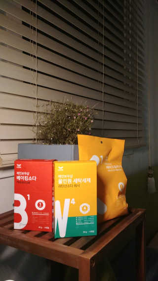 레인보우샵 올인원세탁세제,베이킹소다 스틱포6개입+세탁조클리너 — 5점을 준 리뷰어가 2018년 4월 올린 사용 사진