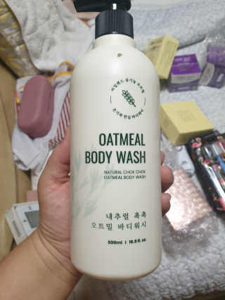 (주)에네스티 내추럴 촉촉  오트밀 바디워시 500ml — 4.5점을 준 리뷰어가 2019년 10월 올린 사용 사진