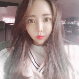 우드버리 울트라 에이치디 스무디 벨벳 틴트 — 5점을 준 리뷰어가 2019년 6월 올린 사용 사진