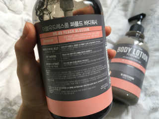 더블유드레스룸 바디워시 세트 — 5점을 준 리뷰어가 2018년 8월 올린 사용 사진