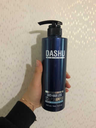 다슈코리아 다슈 데일리 한방 두피 골드 샴푸 500ml — 4.5점을 준 리뷰어가 2018년 12월 올린 사용 사진