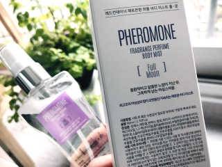 레드컨테이너 페로몬향 퍼퓸 바디미스트 80ml — 5점을 준 리뷰어가 2020년 1월 올린 사용 사진