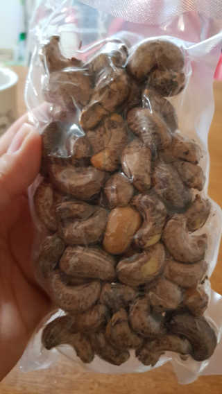 드림캐슈넛 50g X 6개 — 2.83점을 준 리뷰어가 2018년 10월 올린 사용 사진