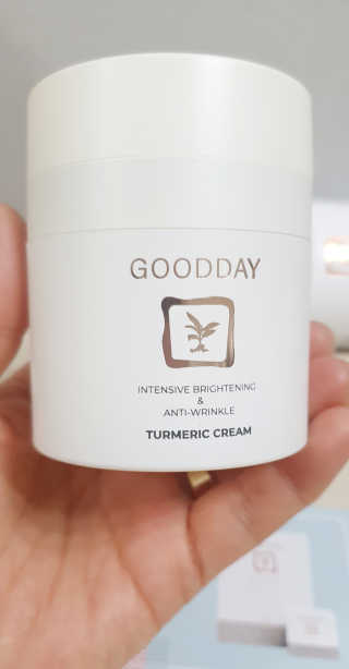 GoodDay Skincare GoodDay 강황크림 50g — 5점을 준 리뷰어가 2019년 12월 올린 사용 사진